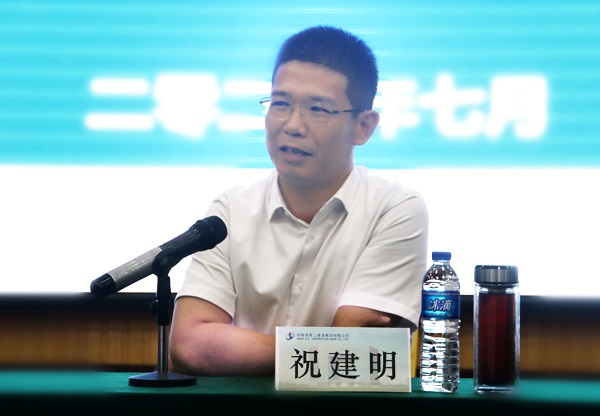 荣耀网页版登录入口_荣耀（中国）总经理祝建明针对新员工未来发展提出要求.jpg