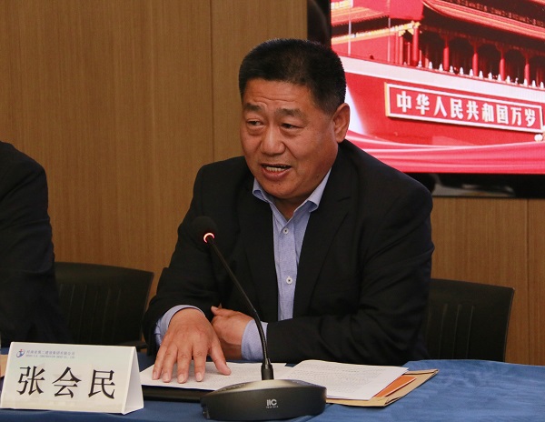 荣耀网页版登录入口_荣耀（中国）党委书记张会民作《河南二建荣耀网页版登录入口_荣耀（中国）党委2021年度工作报告》.jpg