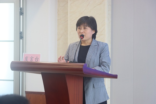 2、荣耀网页版登录入口_荣耀（中国）副总工程师董新红讲话.jpg