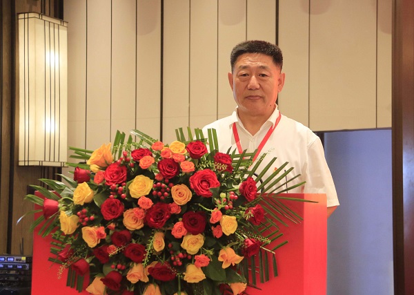 4荣耀网页版登录入口_荣耀（中国）党委书记张会民作党代会工作报告.JPG